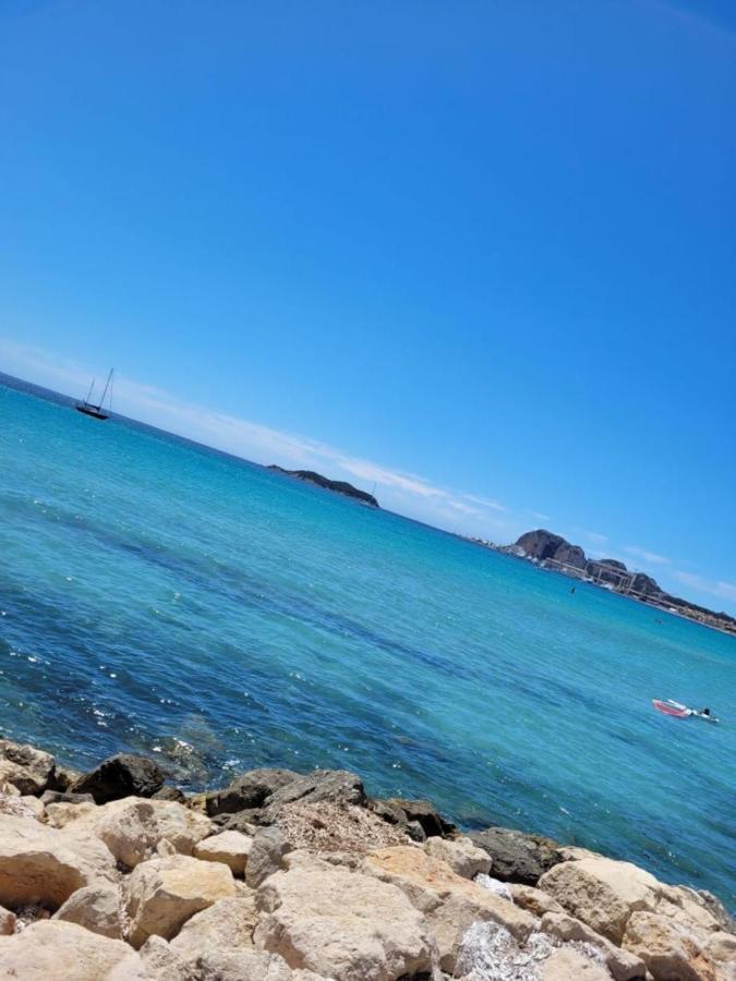 Chez Melanie Et Rodolphe Apartment La Ciotat Bagian luar foto